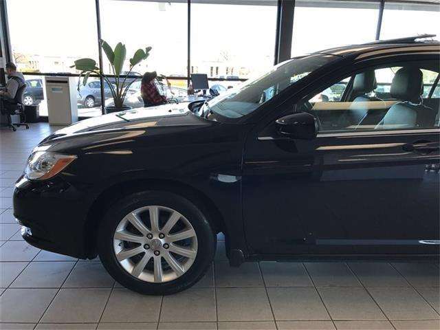 Chrysler 200 2012 photo 33